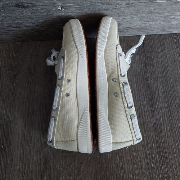 LL Bean Women's Cream Leather Slip On Comfort Loafer Boat Shoes Size 9M - Picture 7 of 11